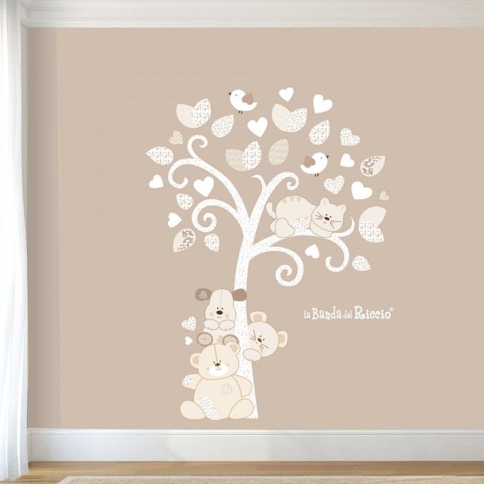 Tree wall sticker for colored walls, with cute little animals. Photo