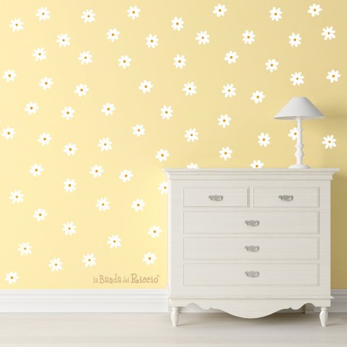 Daisy wall sticker. Photo Yellow background