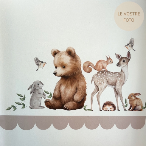 Le Vostre foto- Foto di una cliente soddisfatta con gli animali del bosco e la greca smerlata